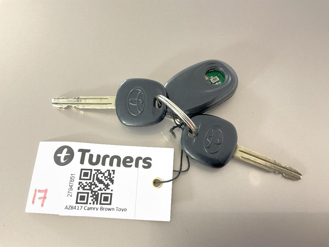 Photo '22' of Toyota Camry