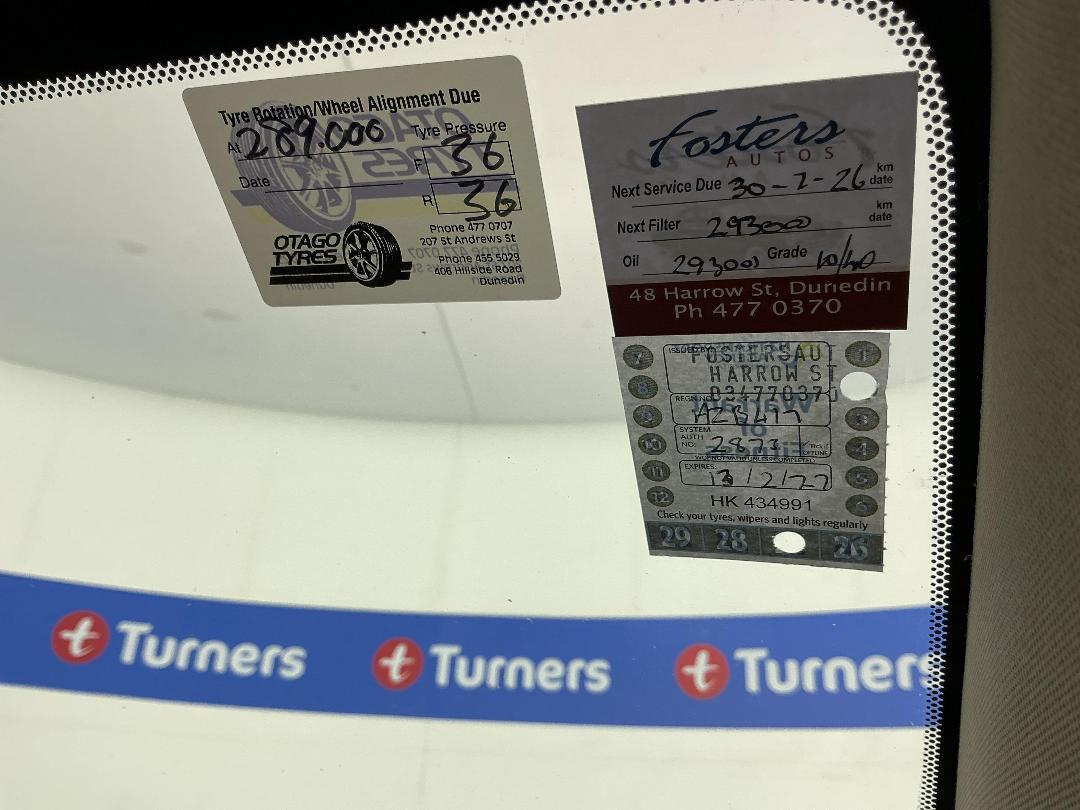 Photo '24' of Toyota Camry