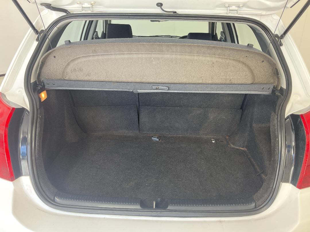 Photo '14' of Toyota Corolla