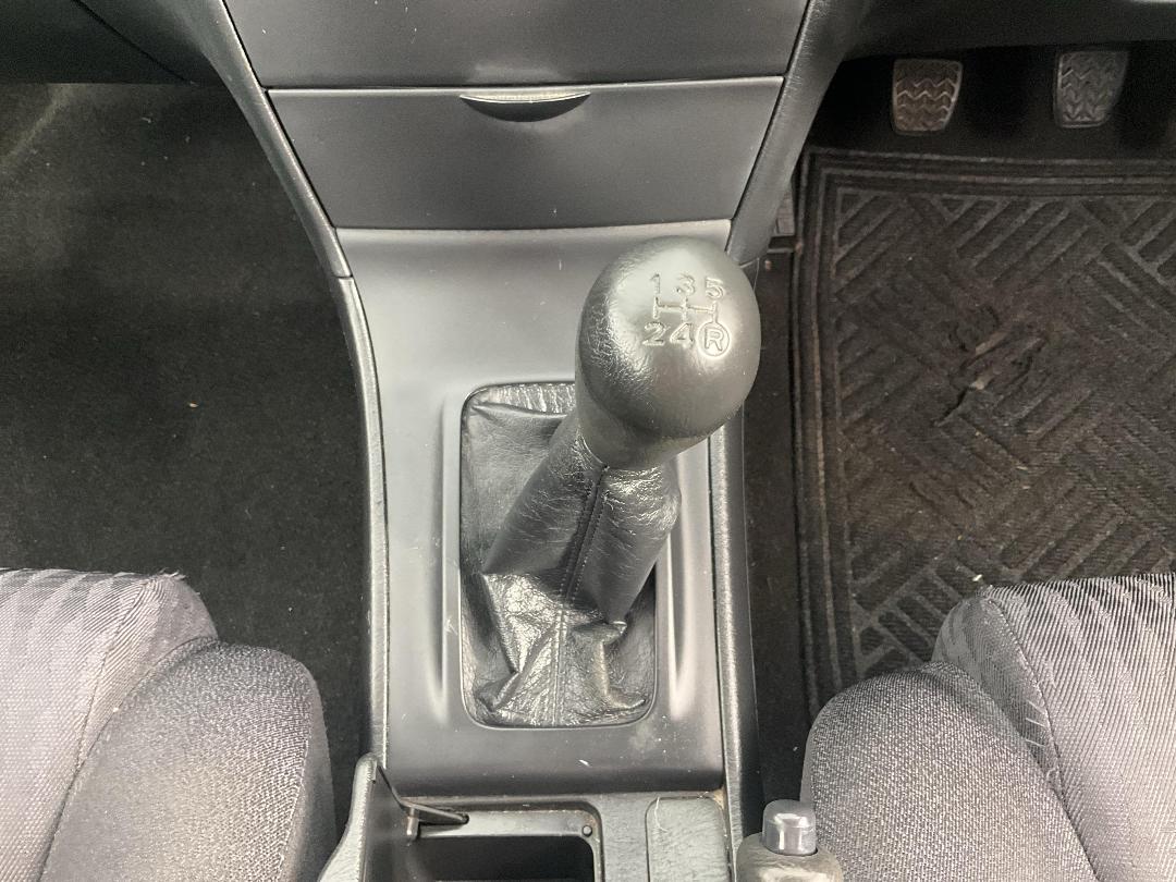 Photo '18' of Toyota Corolla