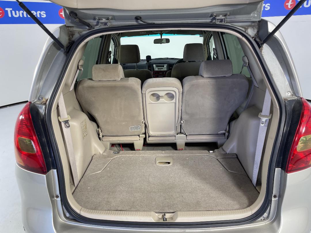 Photo '14' of Toyota Corolla Spacio