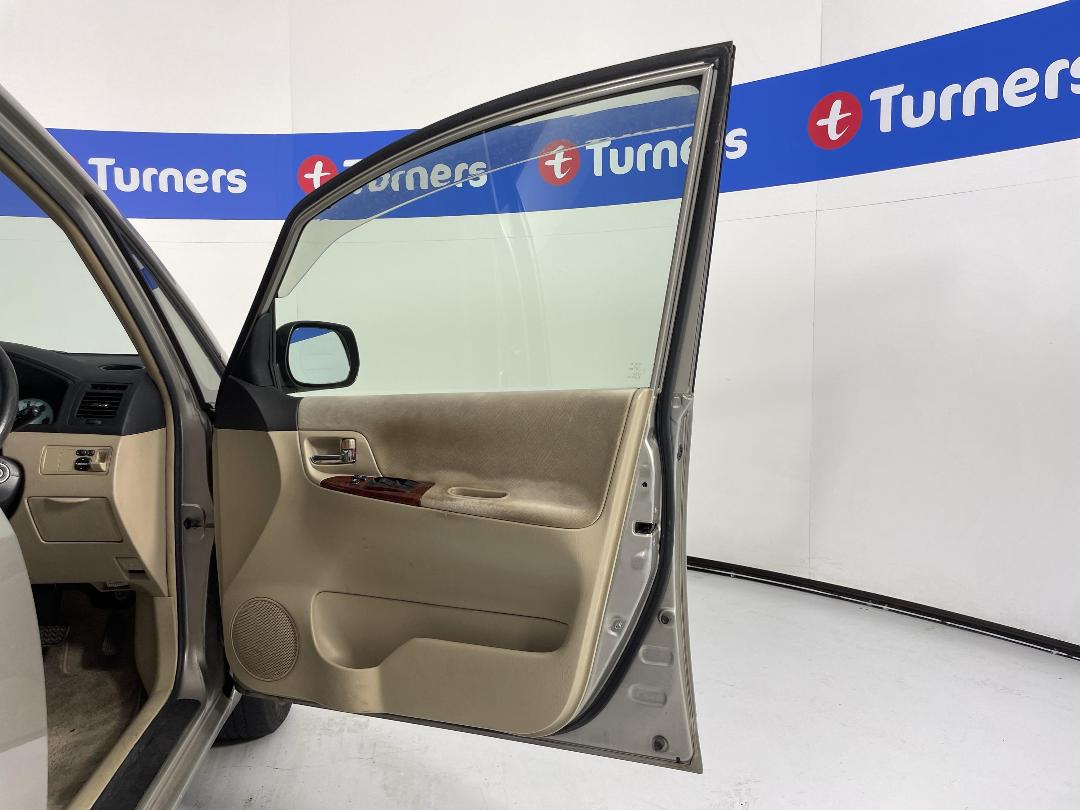 Photo '15' of Toyota Corolla Spacio