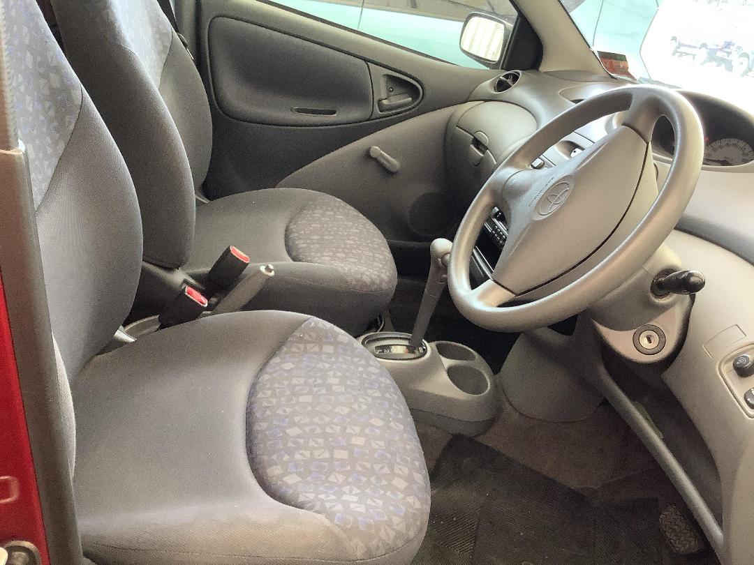 Photo '9' of Toyota Echo Photo '9' of Toyota Echo