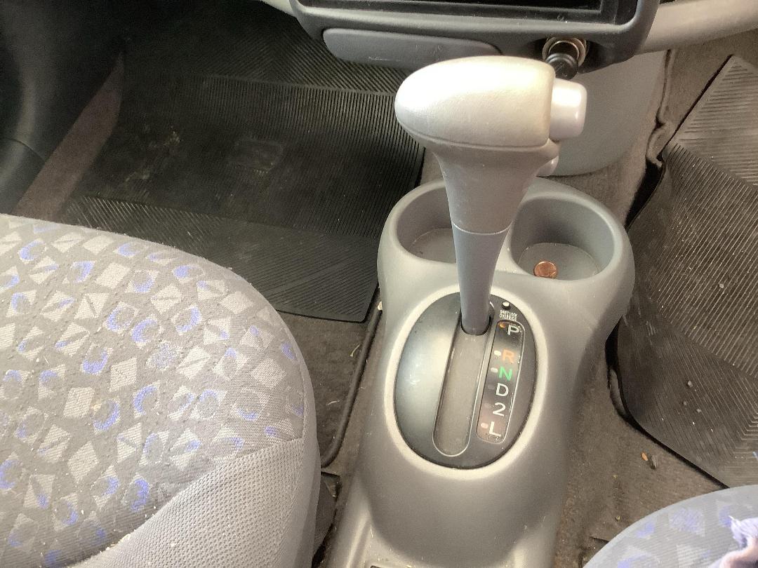 Photo '15' of Toyota Echo Photo '15' of Toyota Echo