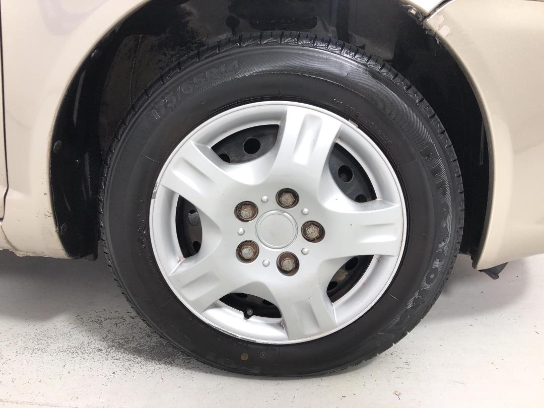 Photo '9' of Toyota Echo