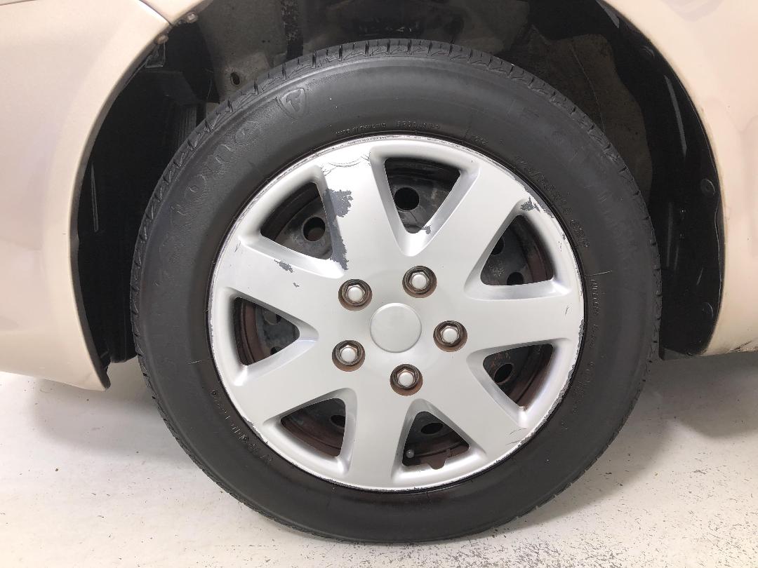 Photo '10' of Toyota Echo