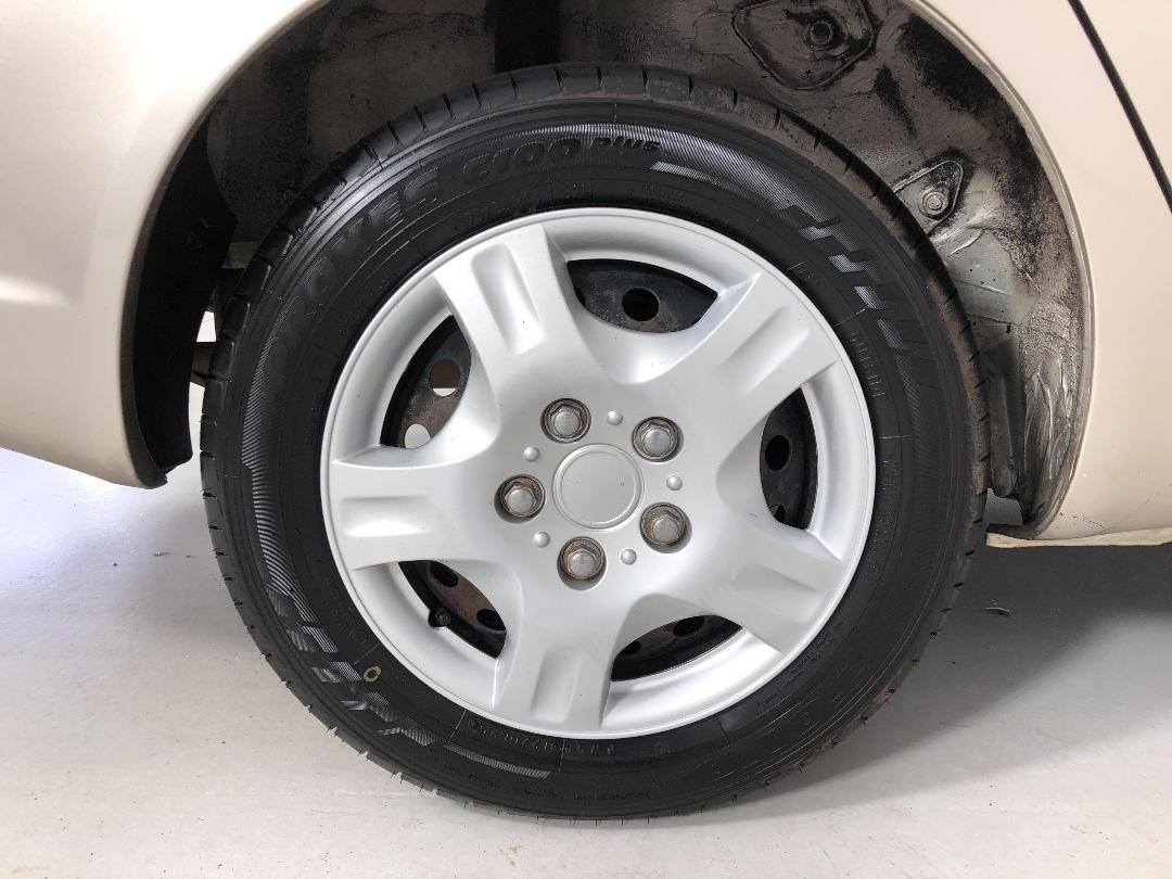 Photo '12' of Toyota Echo