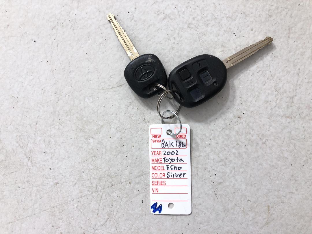 Photo '22' of Toyota Echo