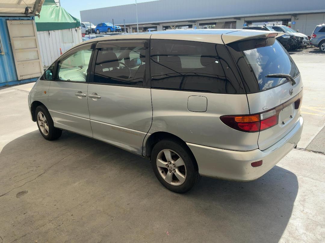 Photo '10' of Toyota Estima