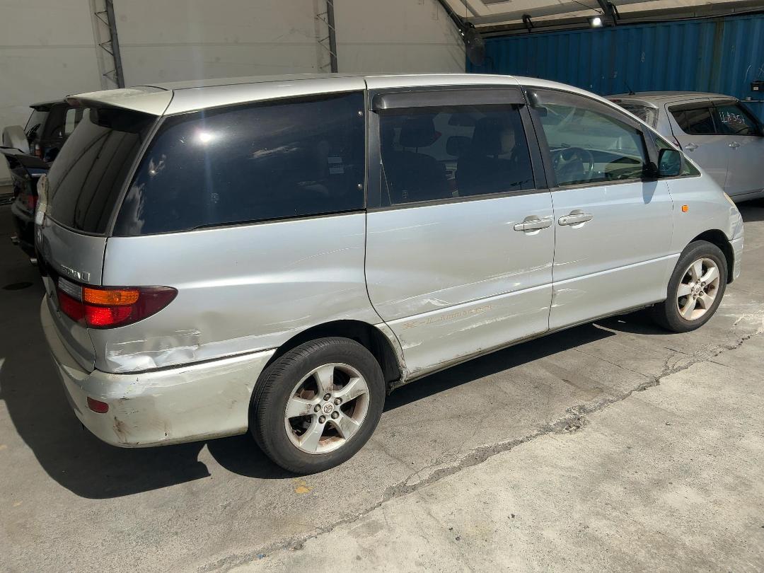 Photo '14' of Toyota Estima