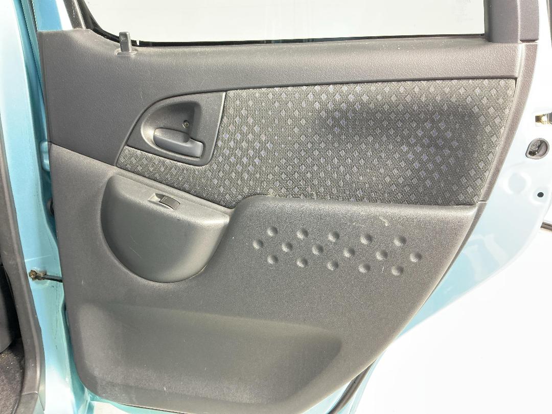 Photo '19' of Toyota Funcargo