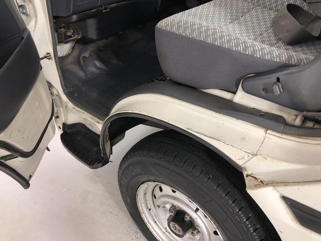 Photo '23' of Toyota Hiace Photo '23' of Toyota Hiace