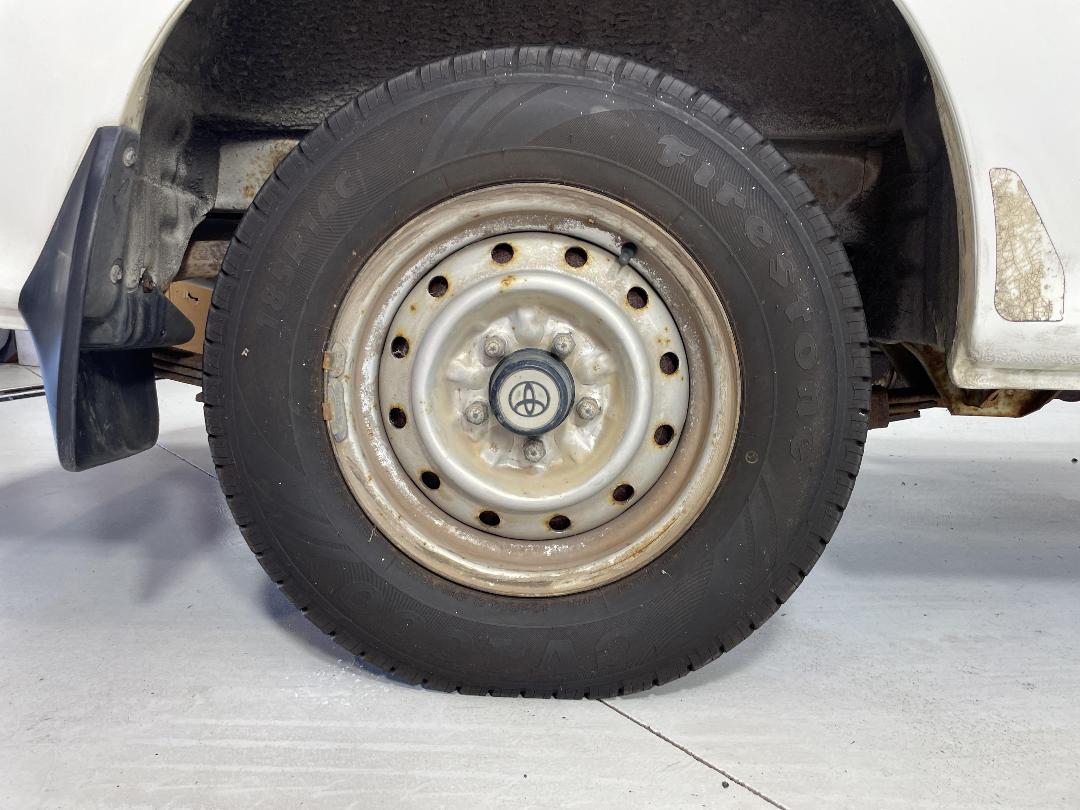 Photo '12' of Toyota Hiace