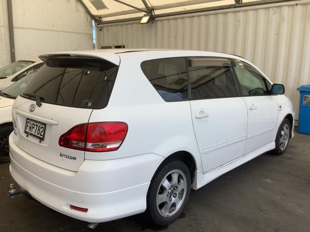 Photo '5' of Toyota Ipsum Photo '5' of Toyota Ipsum