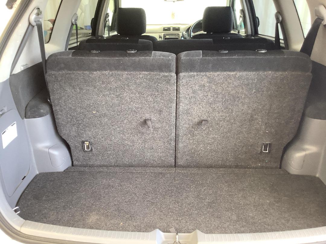 Photo '9' of Toyota Ipsum Photo '9' of Toyota Ipsum