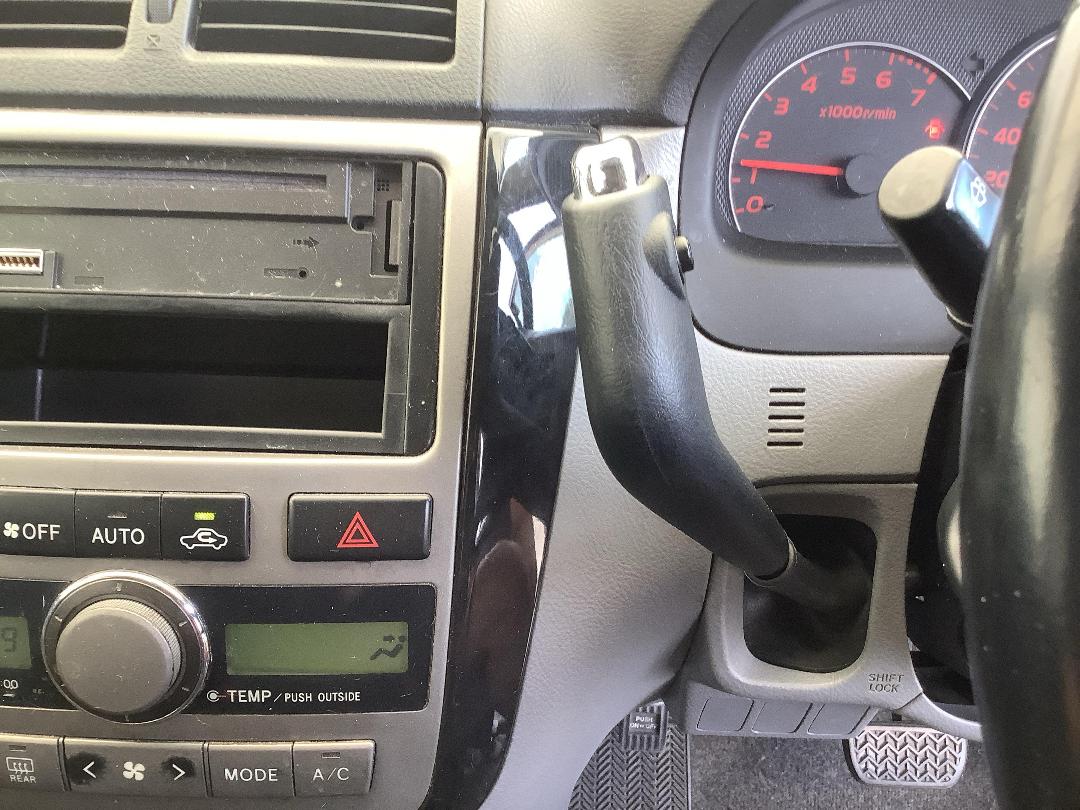 Photo '18' of Toyota Ipsum Photo '18' of Toyota Ipsum