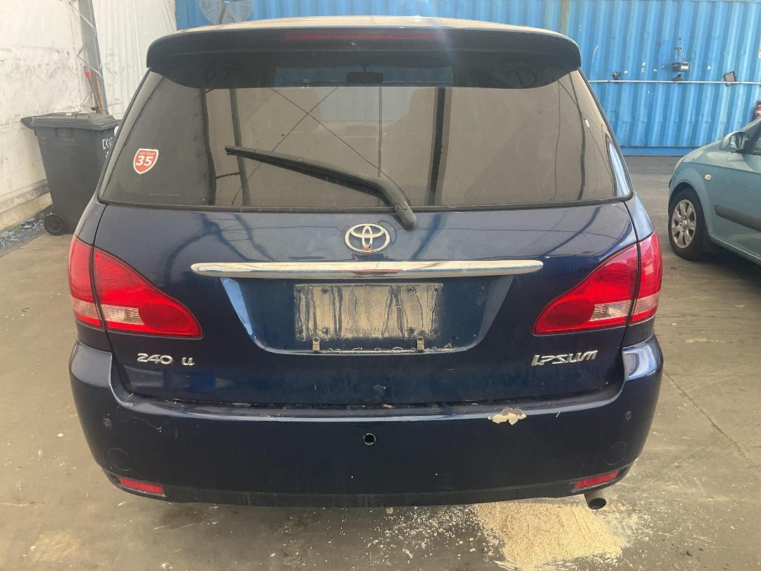 Photo '5' of Toyota Ipsum Photo '5' of Toyota Ipsum