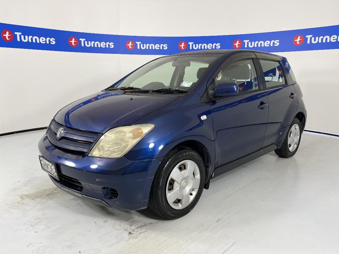 Photo '4' of Toyota IST