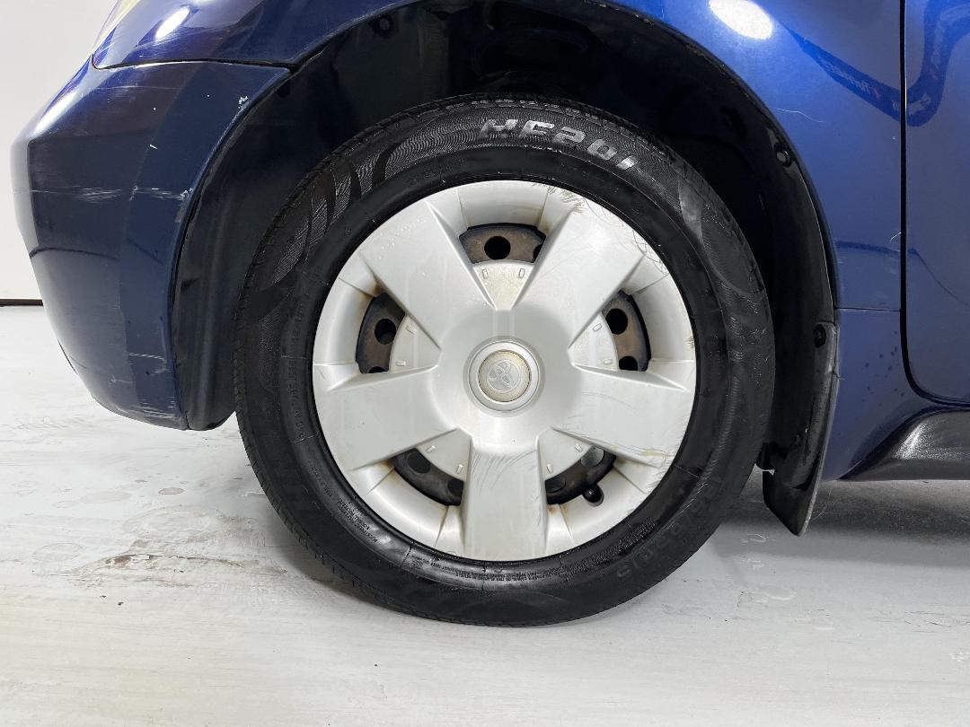 Photo '10' of Toyota IST