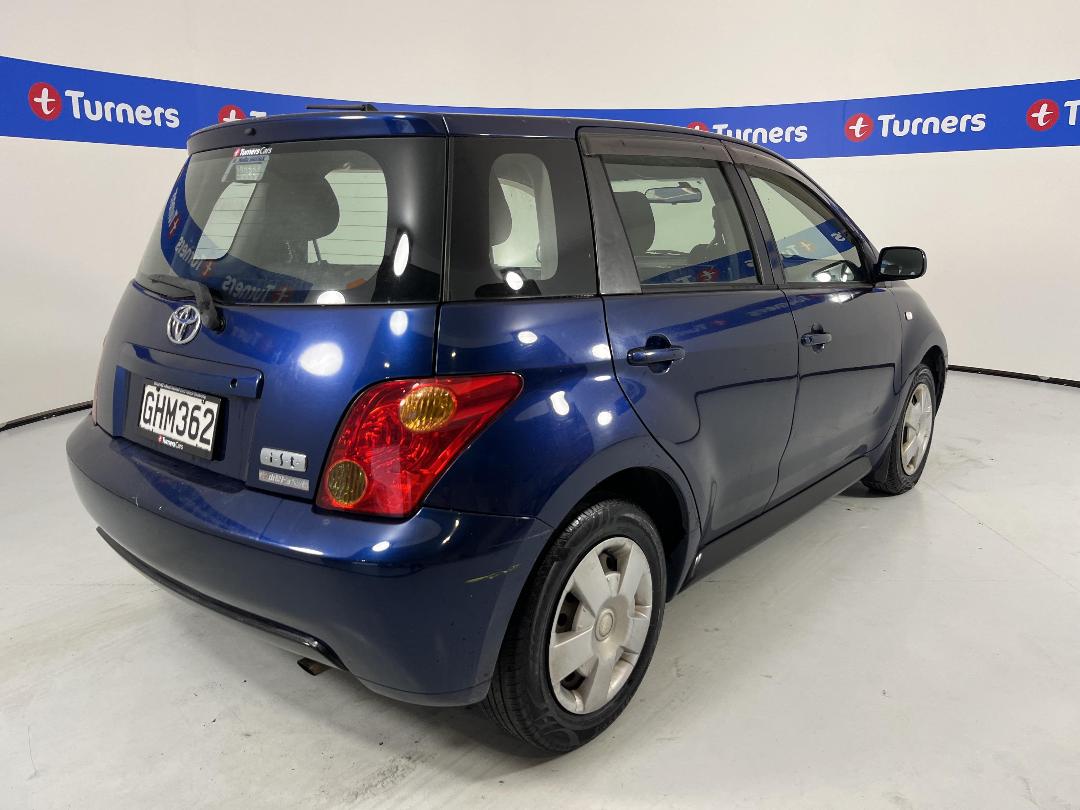 Photo '7' of Toyota IST