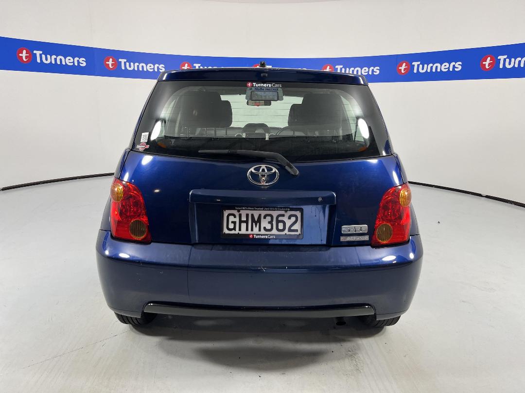 Photo '6' of Toyota IST