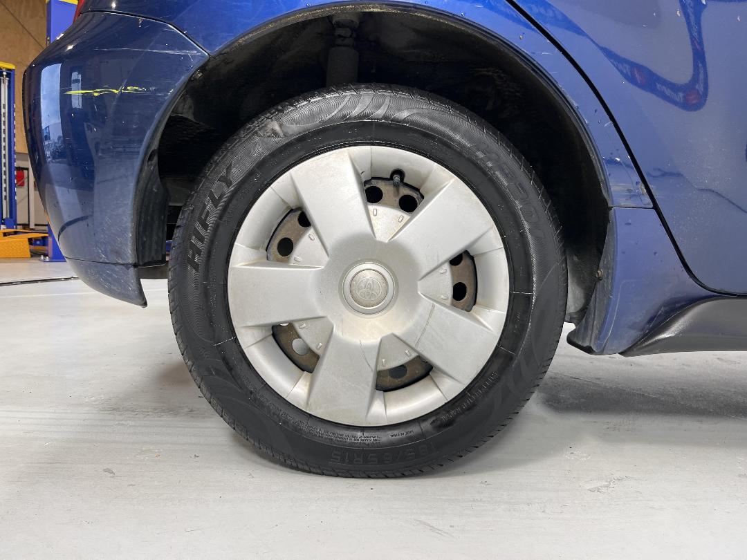 Photo '12' of Toyota IST