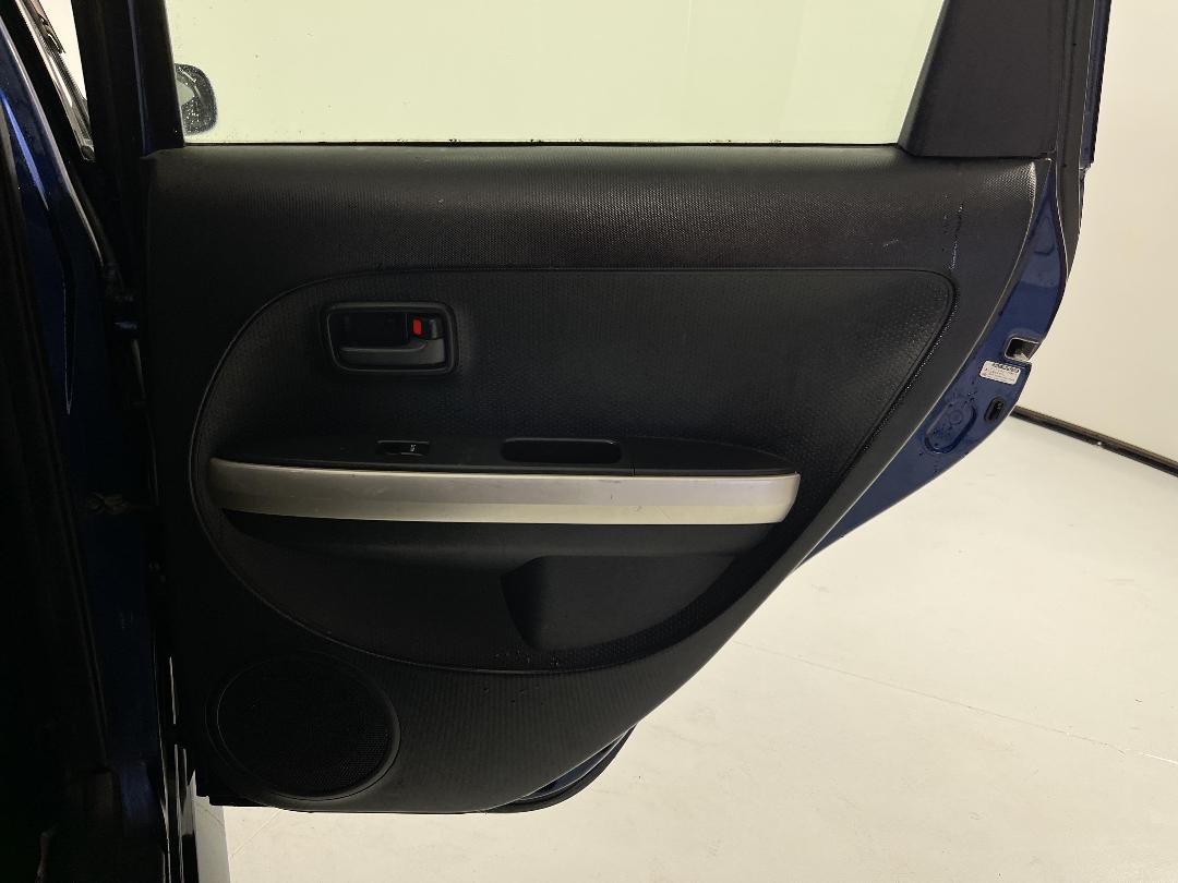 Photo '19' of Toyota IST