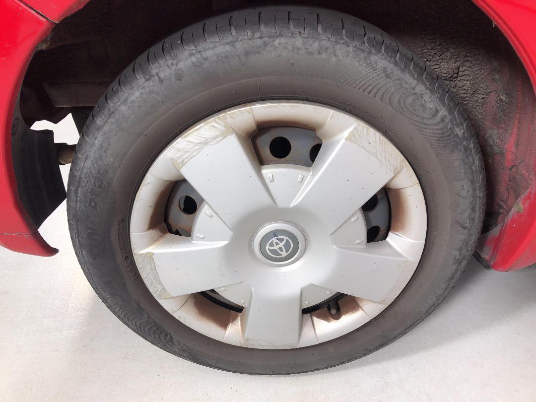 Photo '8' of Toyota IST Photo '8' of Toyota IST