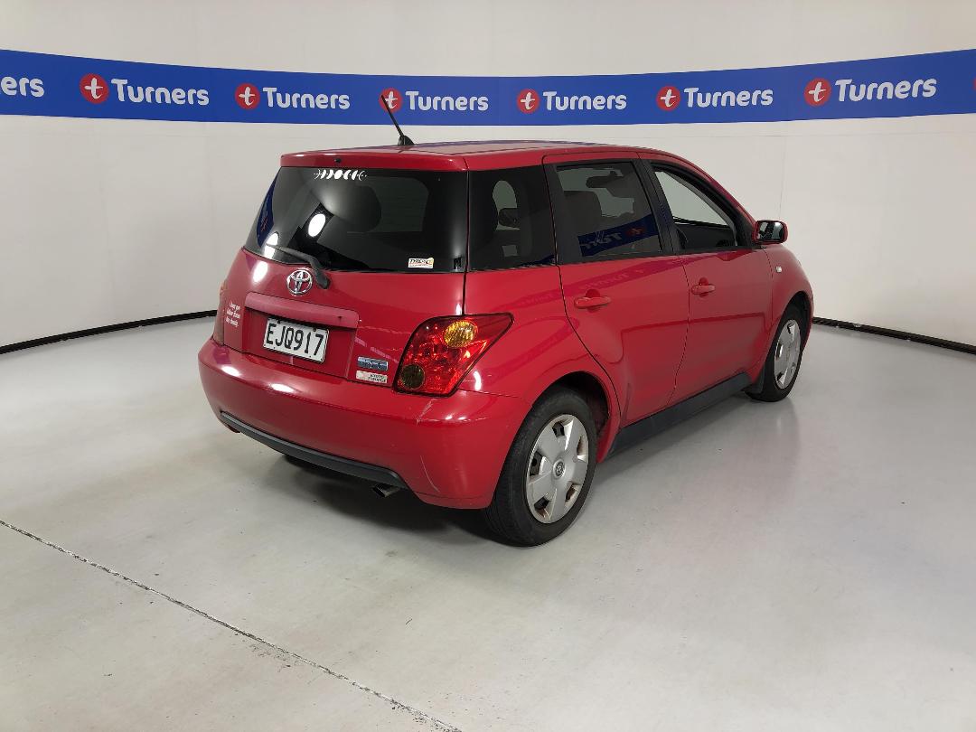 Photo '7' of Toyota IST Photo '7' of Toyota IST