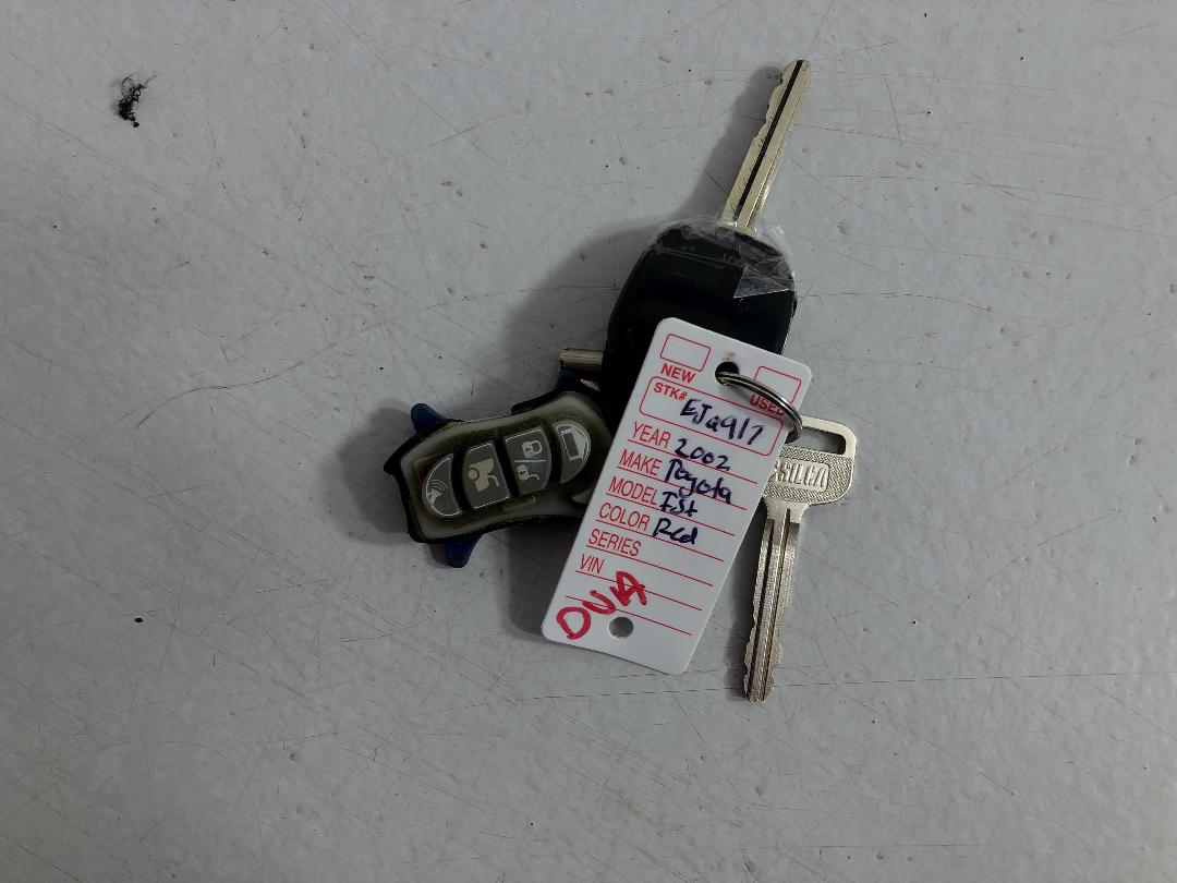 Photo '15' of Toyota IST Photo '15' of Toyota IST