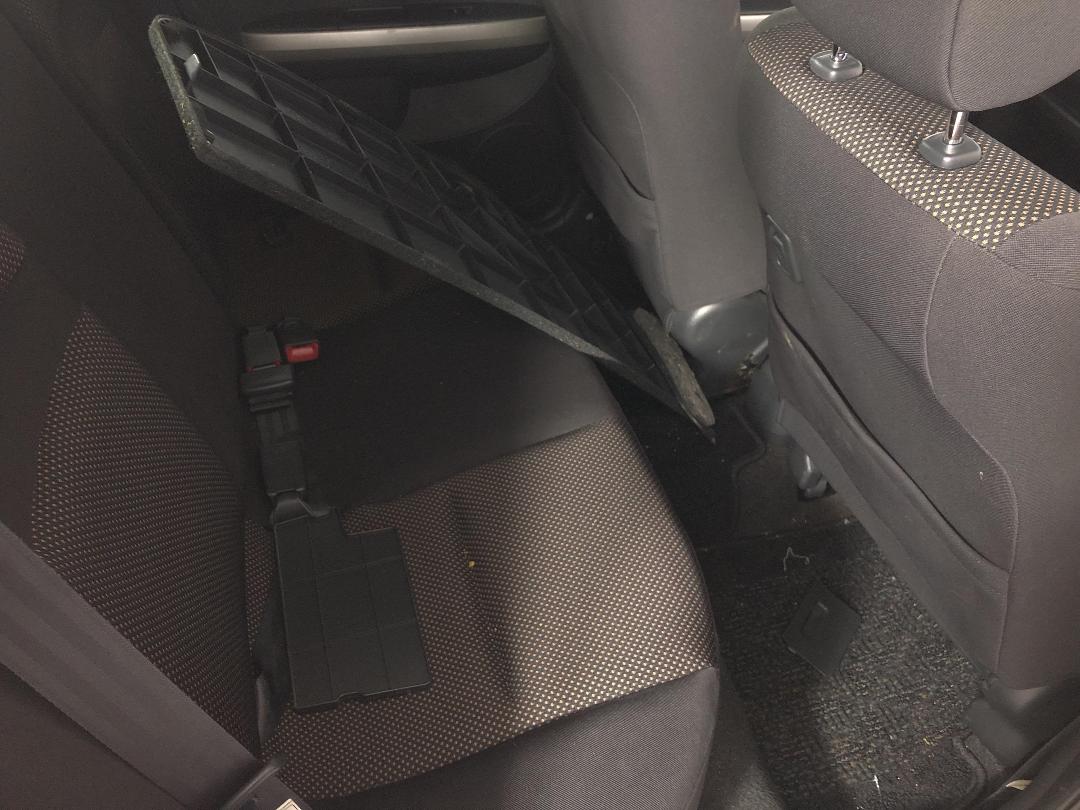 Photo '18' of Toyota IST Photo '18' of Toyota IST