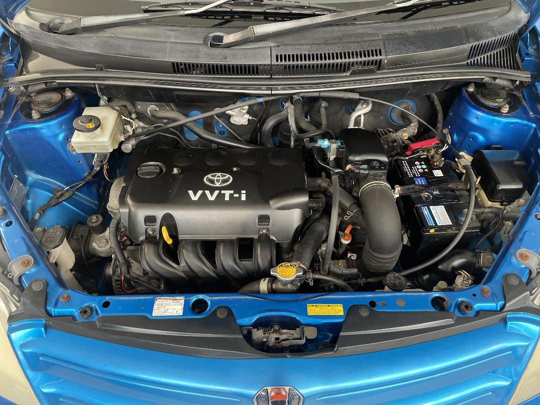 Photo '13' of Toyota IST Photo '13' of Toyota IST