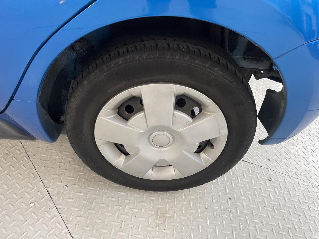 Photo '11' of Toyota IST Photo '11' of Toyota IST