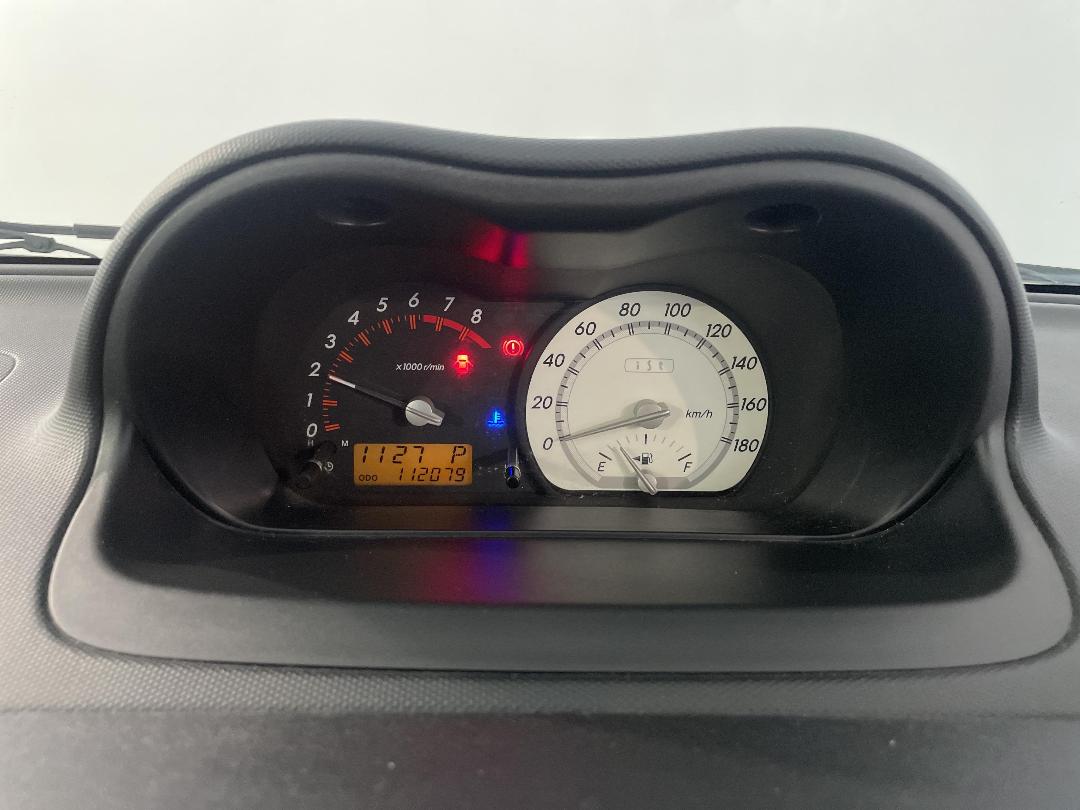 Photo '21' of Toyota IST Photo '21' of Toyota IST