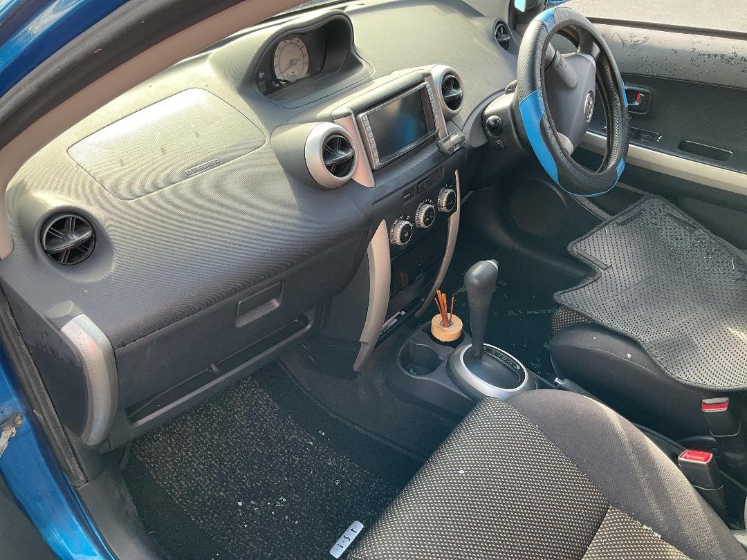 Photo '13' of Toyota IST