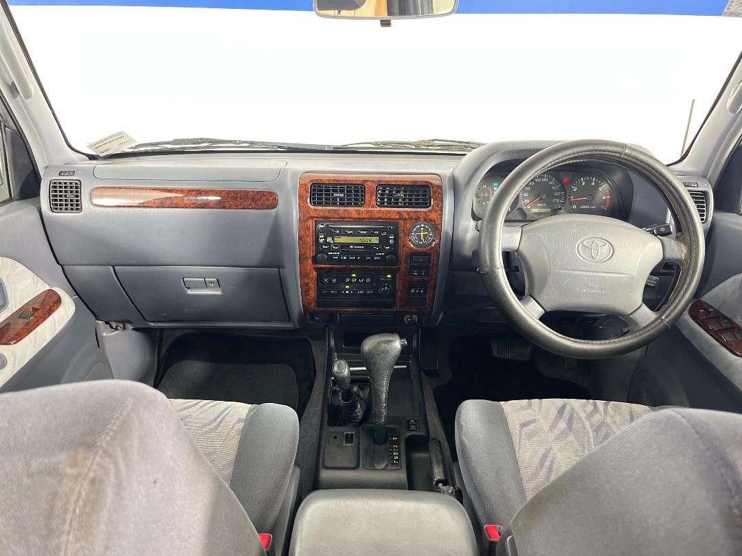 Photo '17' of Toyota Landcruiser Prado