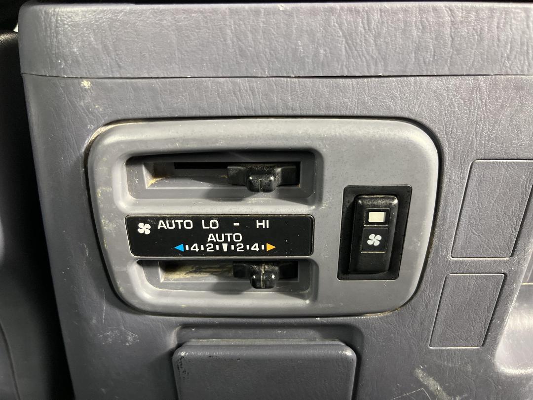 Photo '23' of Toyota Landcruiser Prado