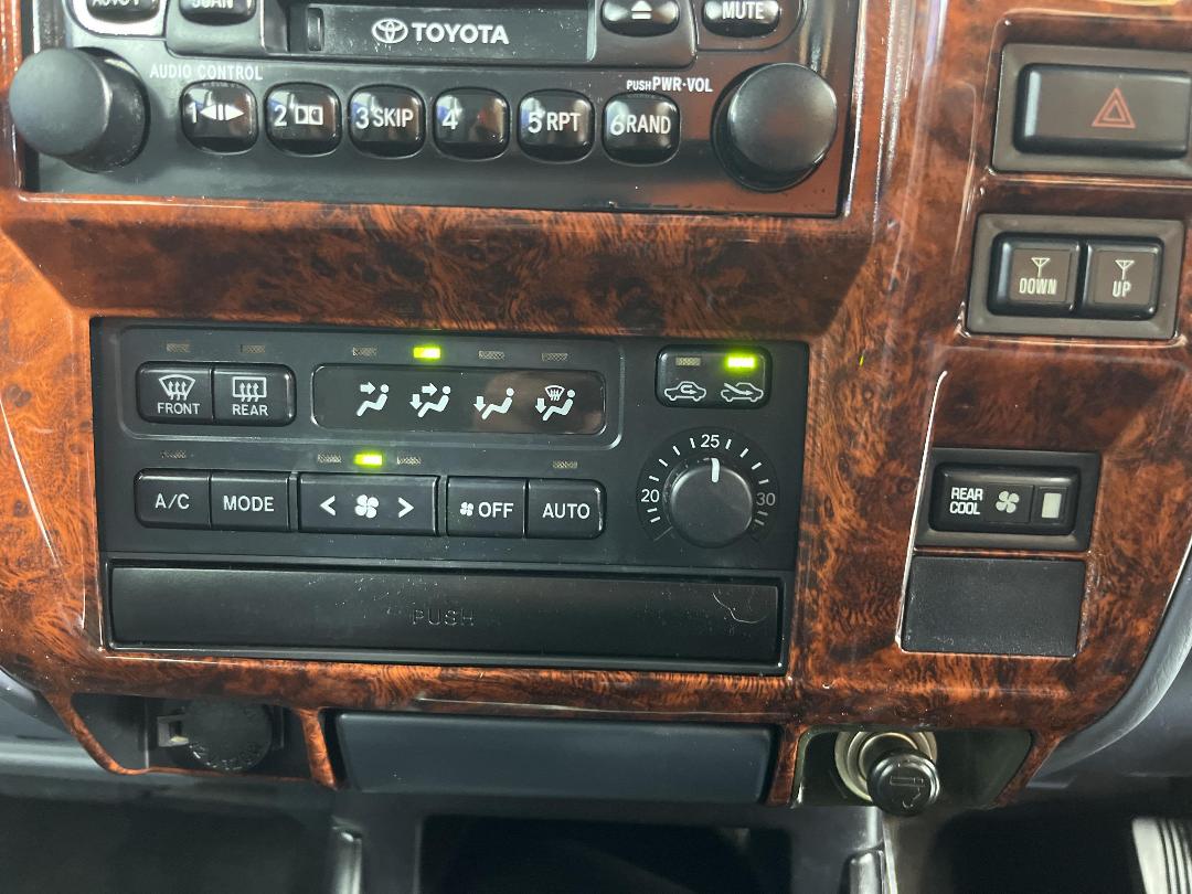 Photo '25' of Toyota Landcruiser Prado