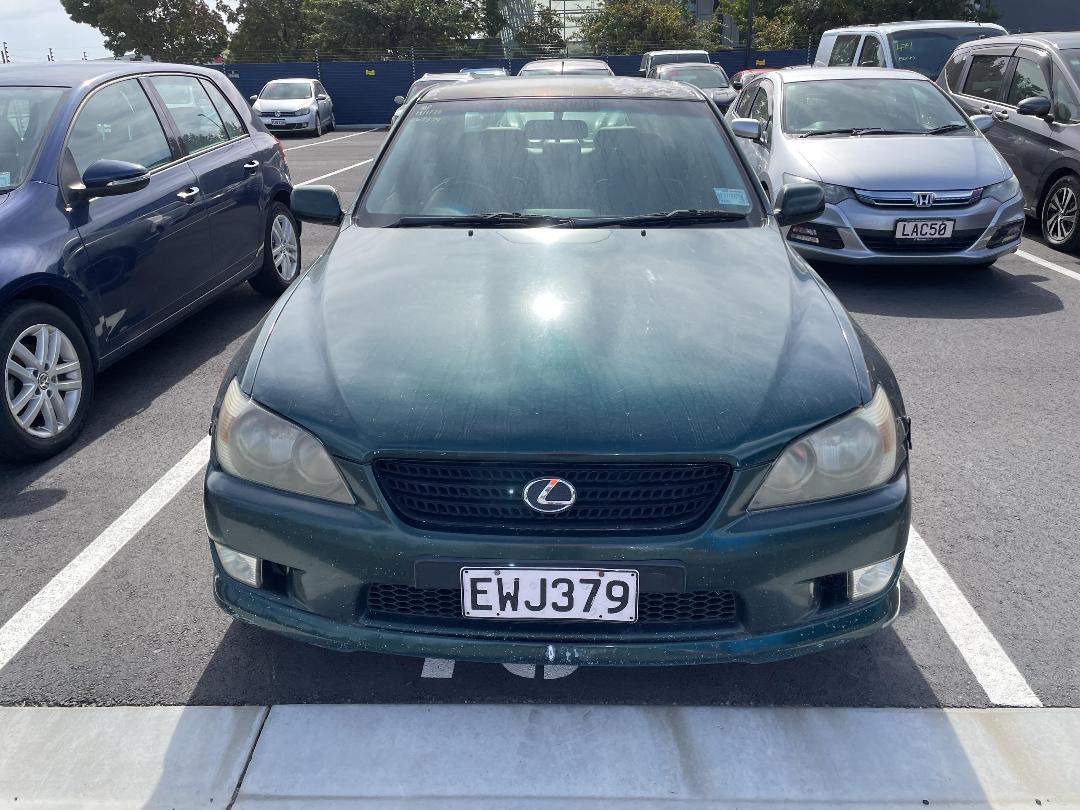 Photo '3' of Toyota Lexus IS 200 Photo '3' of Toyota Lexus IS 200