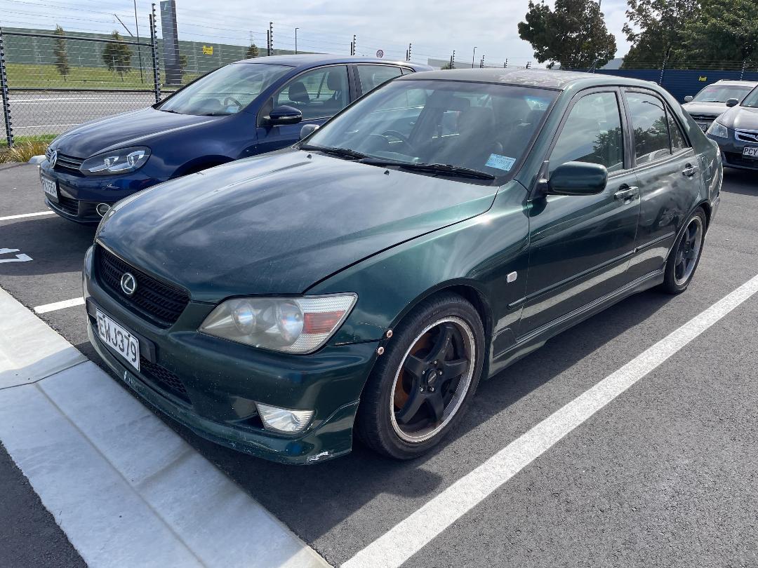 Photo '4' of Toyota Lexus IS 200 Photo '4' of Toyota Lexus IS 200