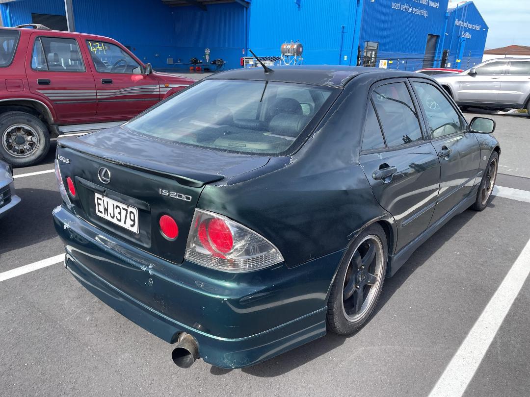 Photo '7' of Toyota Lexus IS 200 Photo '7' of Toyota Lexus IS 200