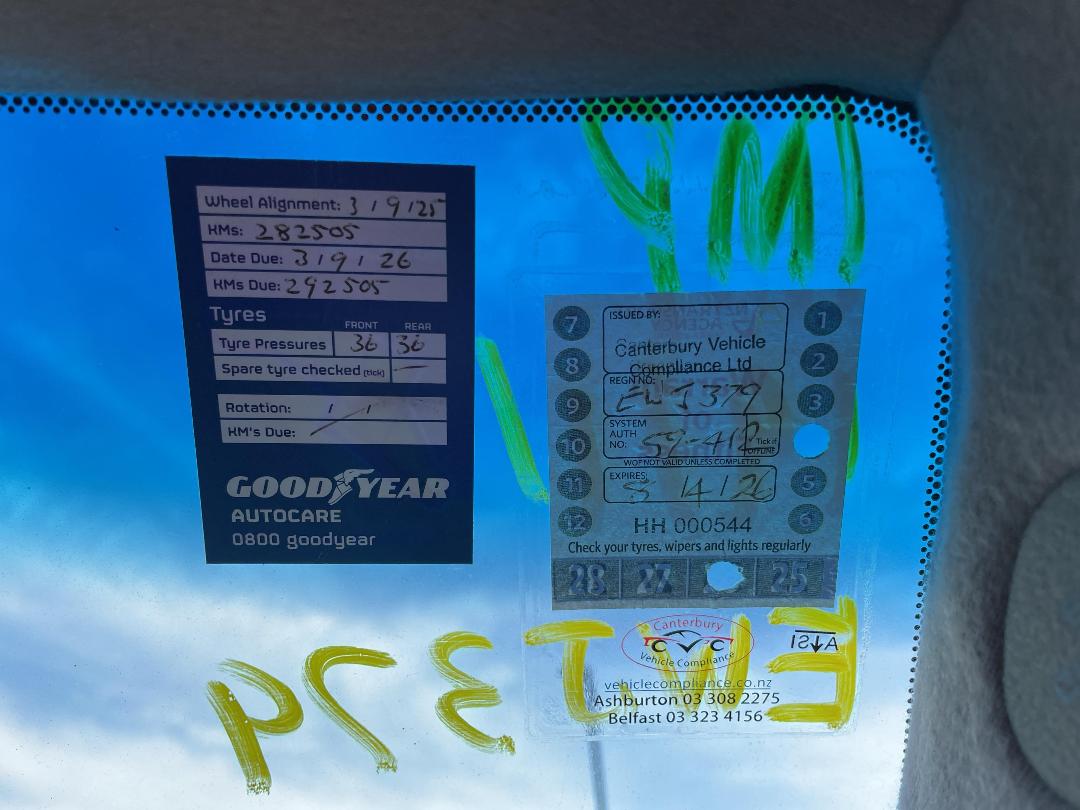 Photo '19' of Toyota Lexus IS 200 Photo '19' of Toyota Lexus IS 200