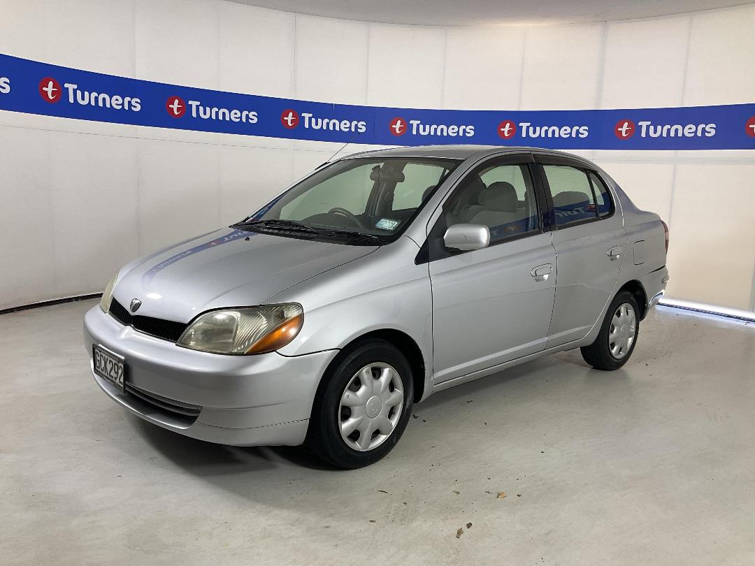 Photo '4' of Toyota Platz