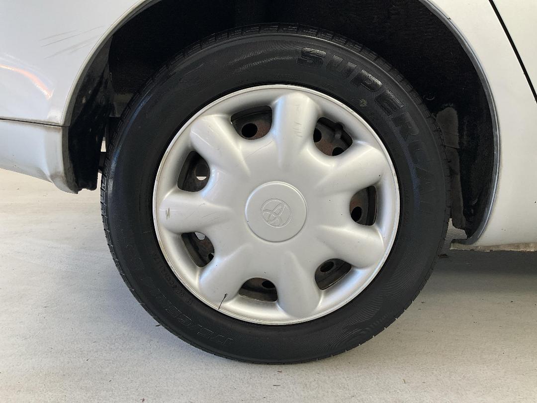 Photo '12' of Toyota Platz