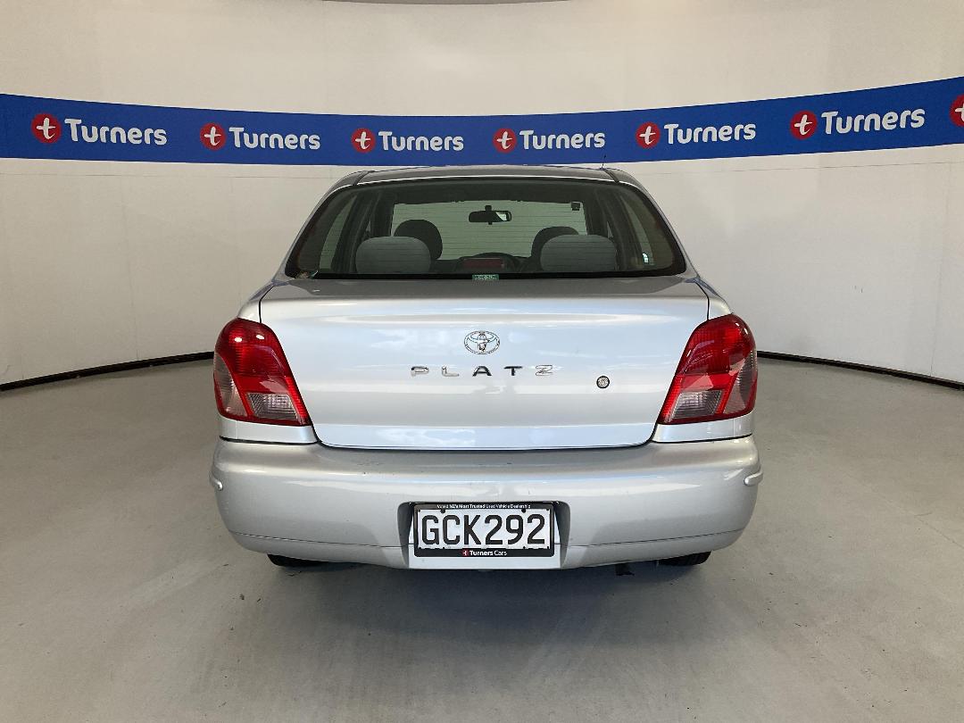 Photo '6' of Toyota Platz