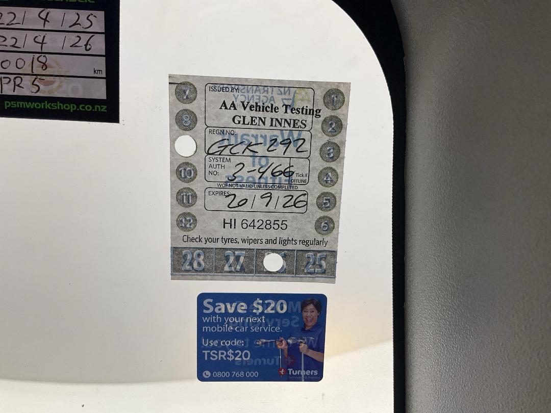 Photo '23' of Toyota Platz