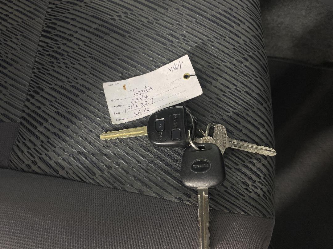 Photo '22' of Toyota Rav4