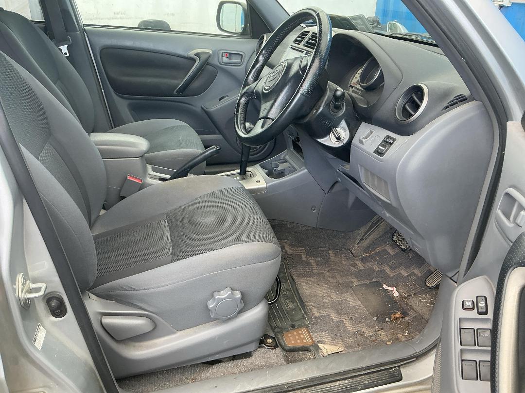 Photo '24' of Toyota Rav4 L Photo '24' of Toyota Rav4 L