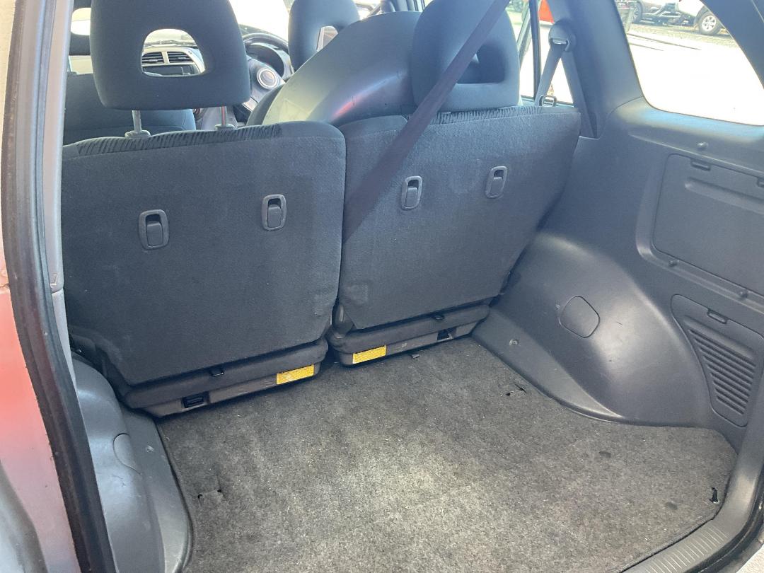 Photo '23' of Toyota Rav4 Photo '23' of Toyota Rav4