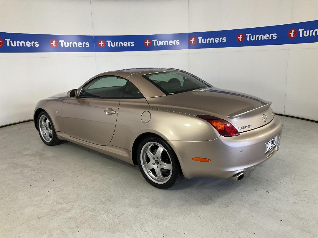 Photo '5' of Toyota Soarer Photo '5' of Toyota Soarer